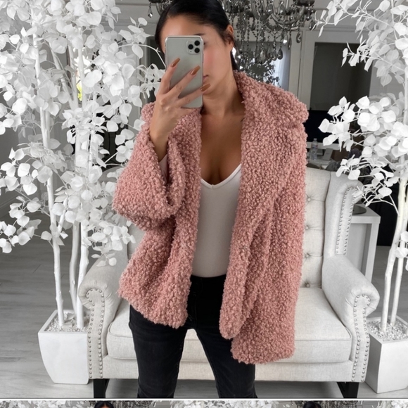 Reposhing M pink coat - Picture 4 of 4